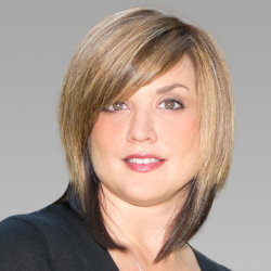 Raychelle Cassada Lohmann headshot
