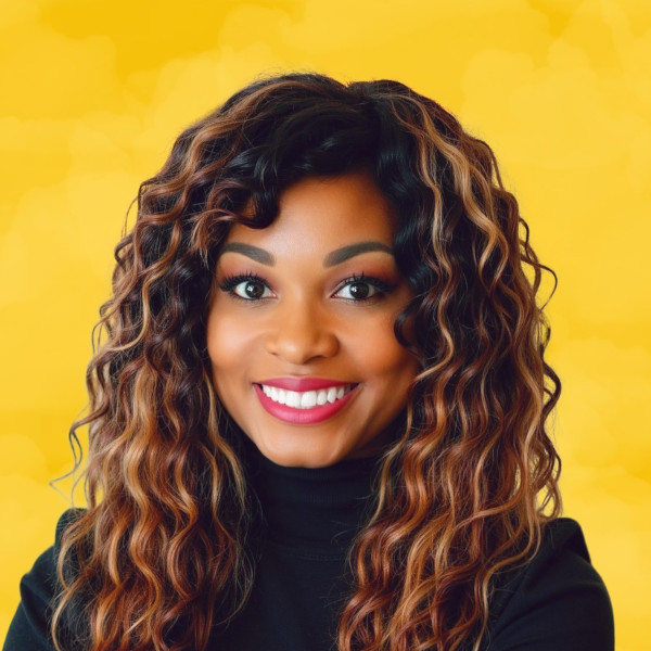 Ashley Wright headshot