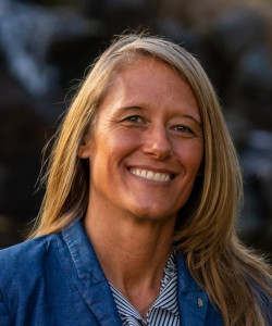 Terri Tchorzynski headshot
