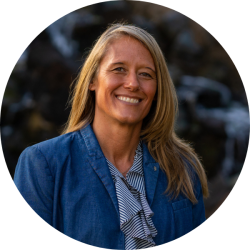 Terri Tchorzynski headshot