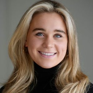 Ali Truwit headshot